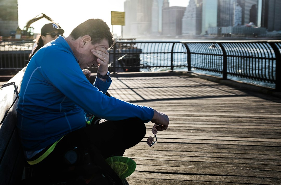 What Causes Shortness of Breath When Walking: Medical Reasons and When to Worry